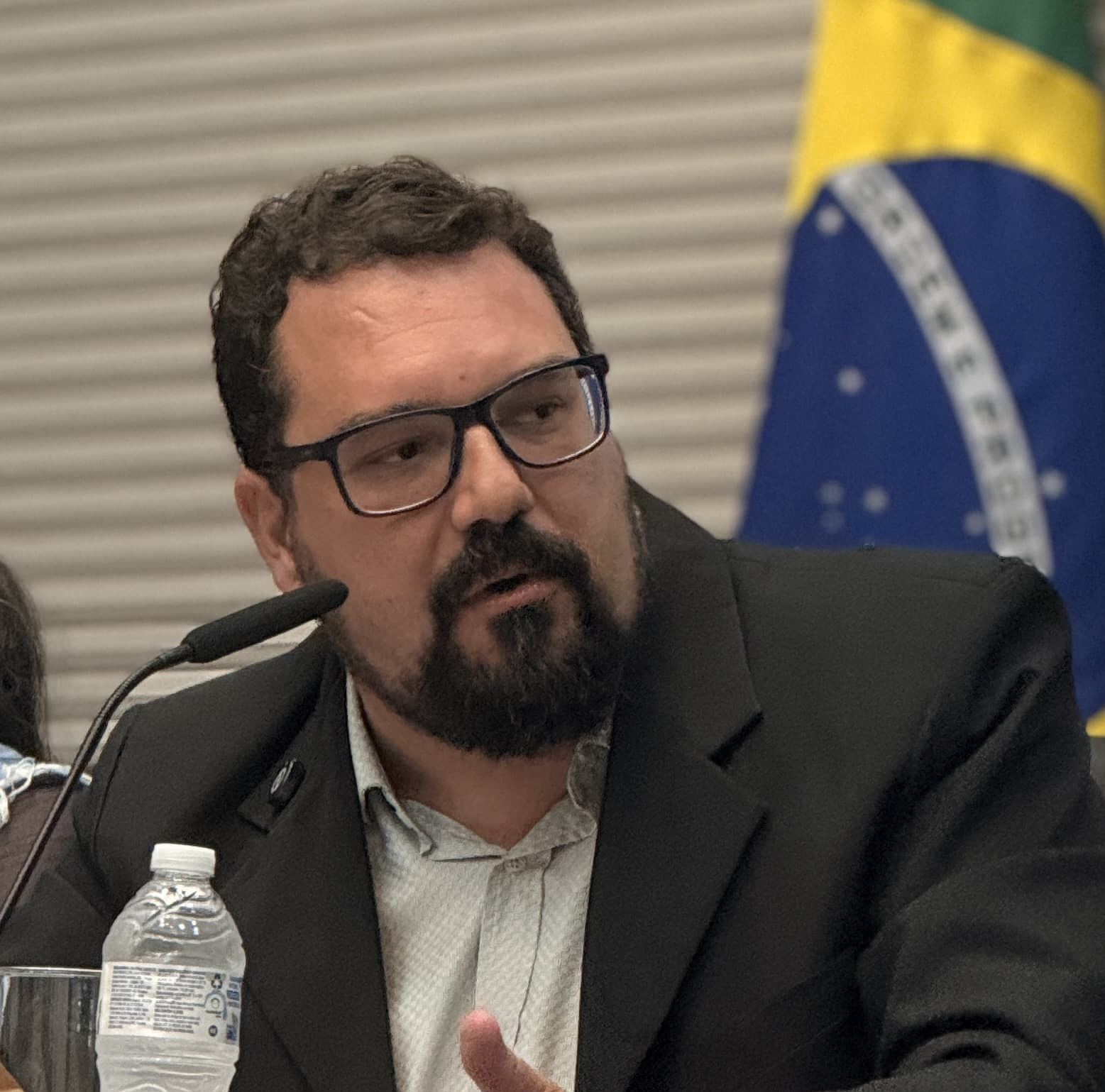 MP pode abrir inquérito por denúncia na Educação de São Vicente (SP)