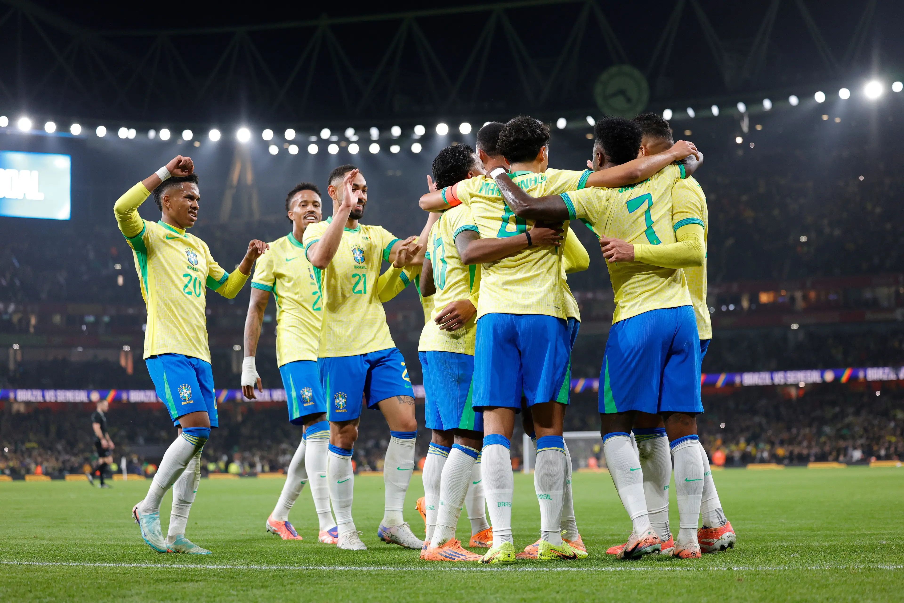 Maioria dos jogadores da seleção adota posição neutra na política