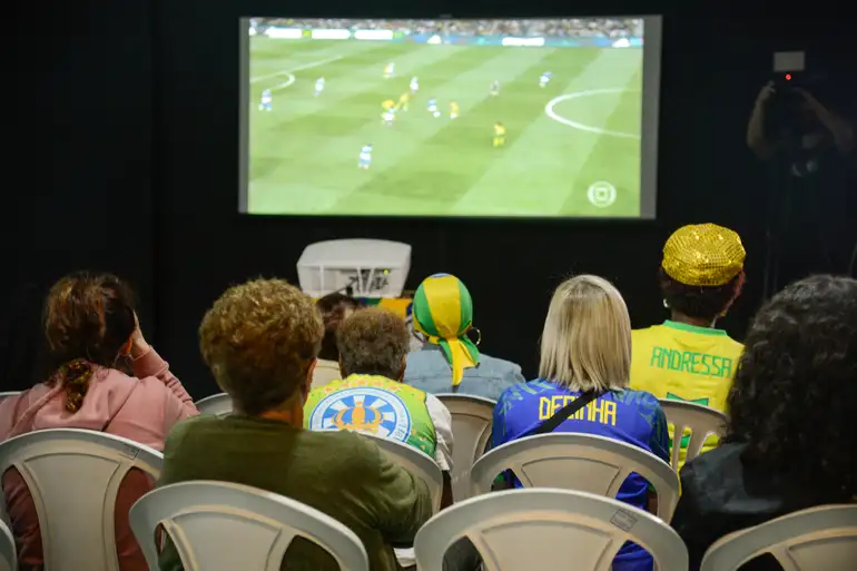 Se o mérito bastasse, a torcida seria delas