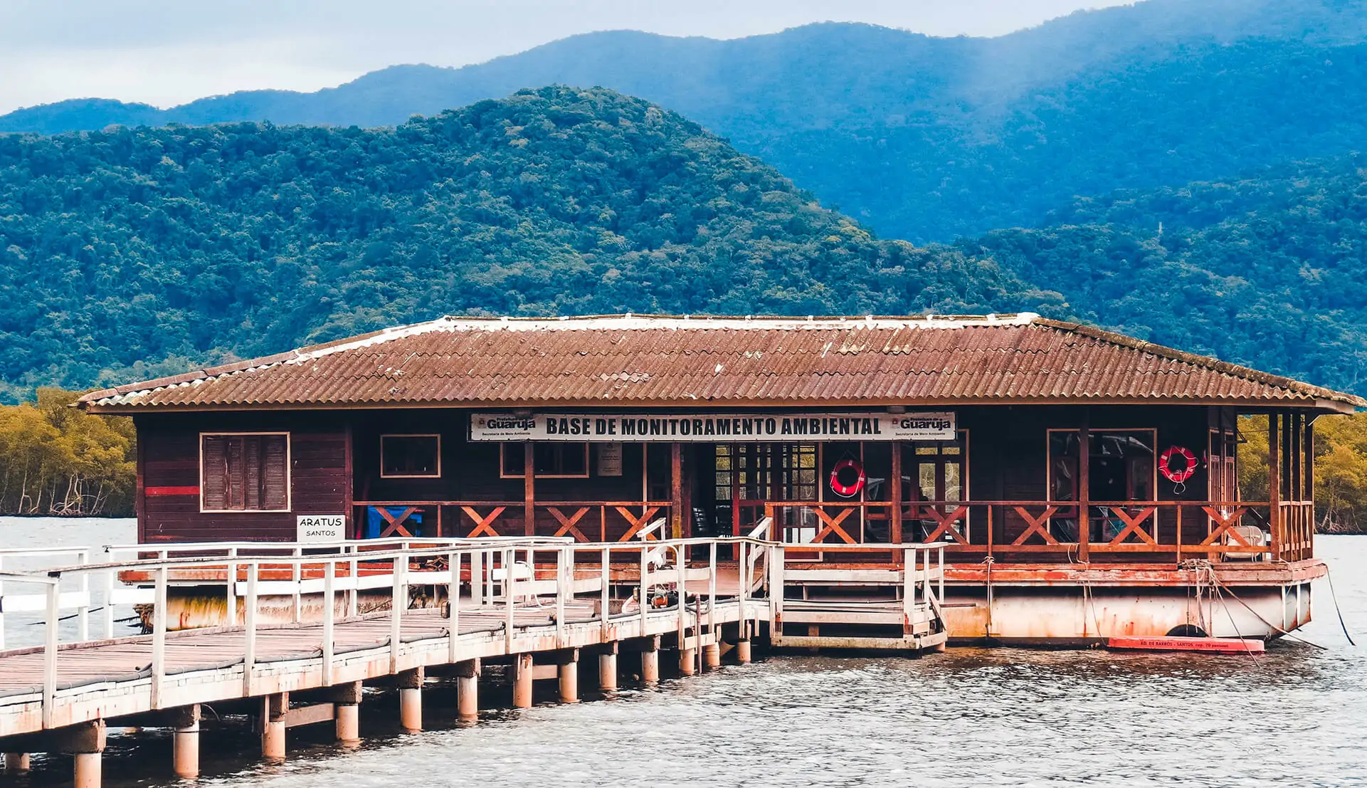Guarujá: Prefeitura abandona base e não permite uso social pela comunidade