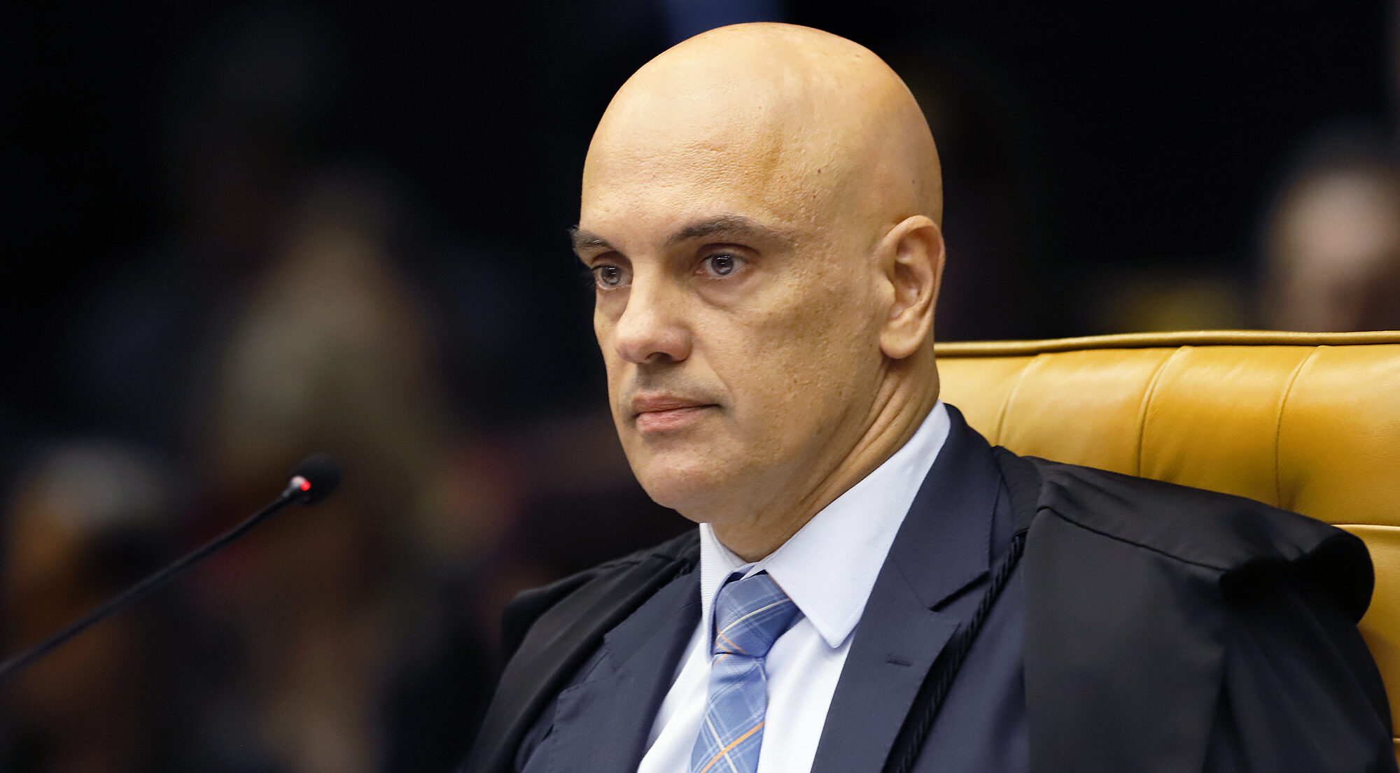 Jair e Flávio Bolsonaro podem se complicar nos próximos dias