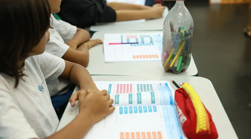 Ideb 2025: Baixada Santista registra avanços nos anos iniciais, mas enfrenta desafios no Ensino Médio