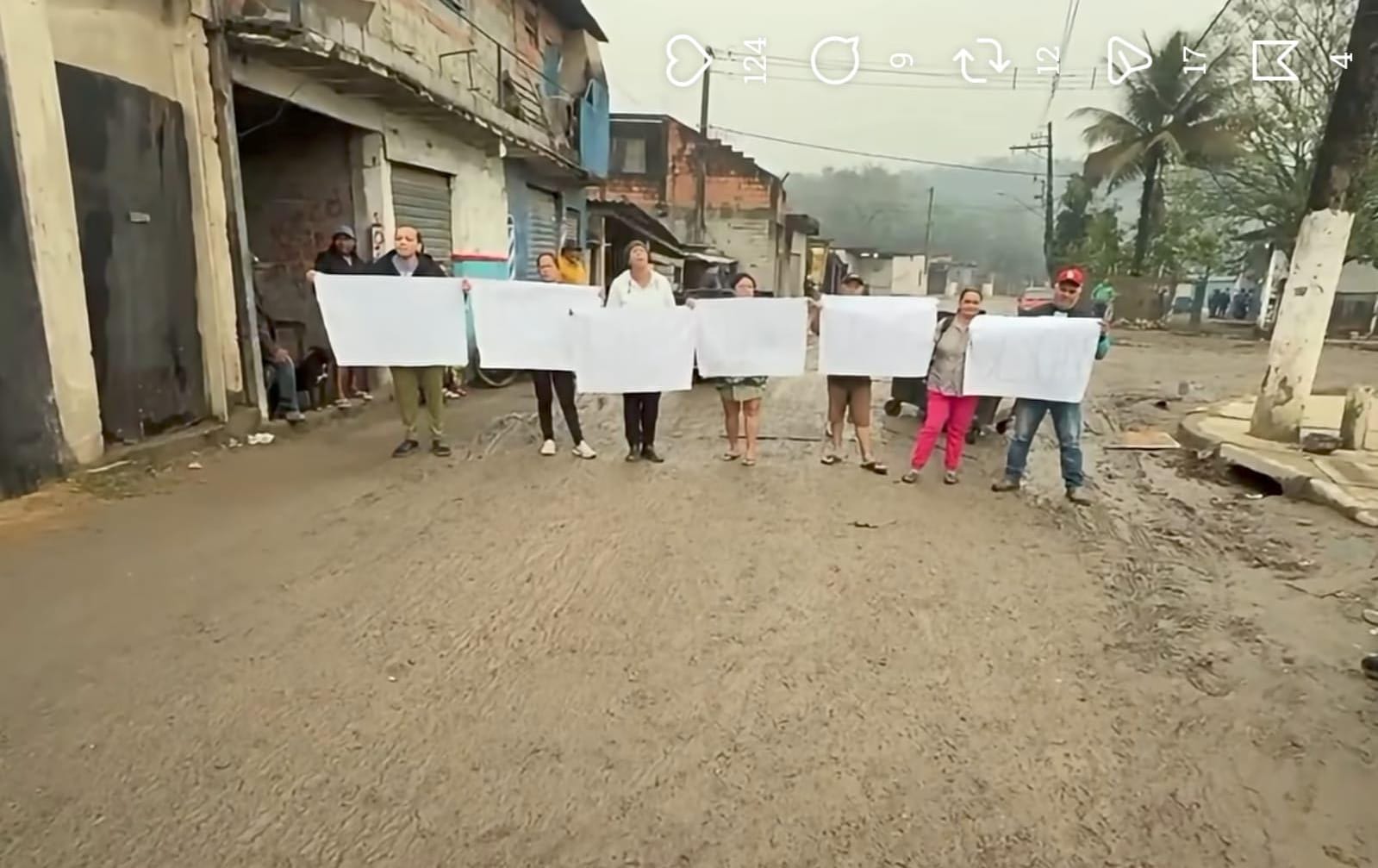 Vila dos Criadores continua esquecida pela Prefeitura de Santos (SP)