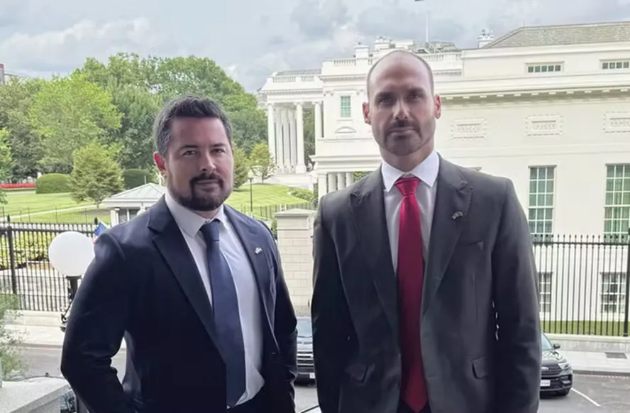 Mansões, carros de luxo, viagens: a vida de Eduardo Bolsonaro e Figueiredo nos EUA