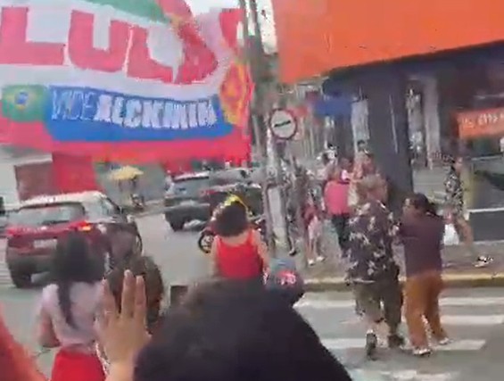 Mulheres são alvos de agressão física durante ato político do PT em Peruíbe