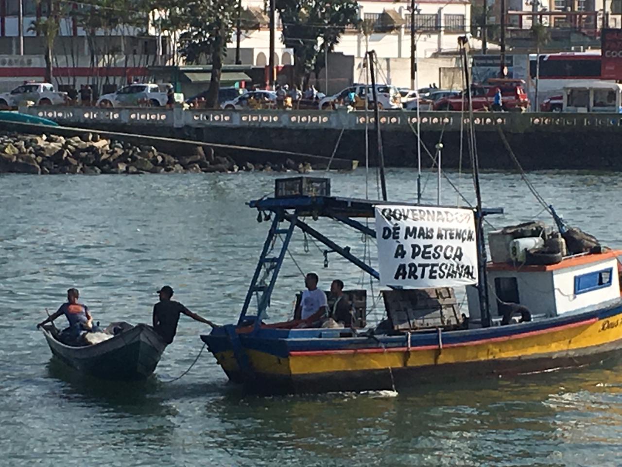 Pescadores artesanais prometem parar quatro portos brasileiros neste domingo