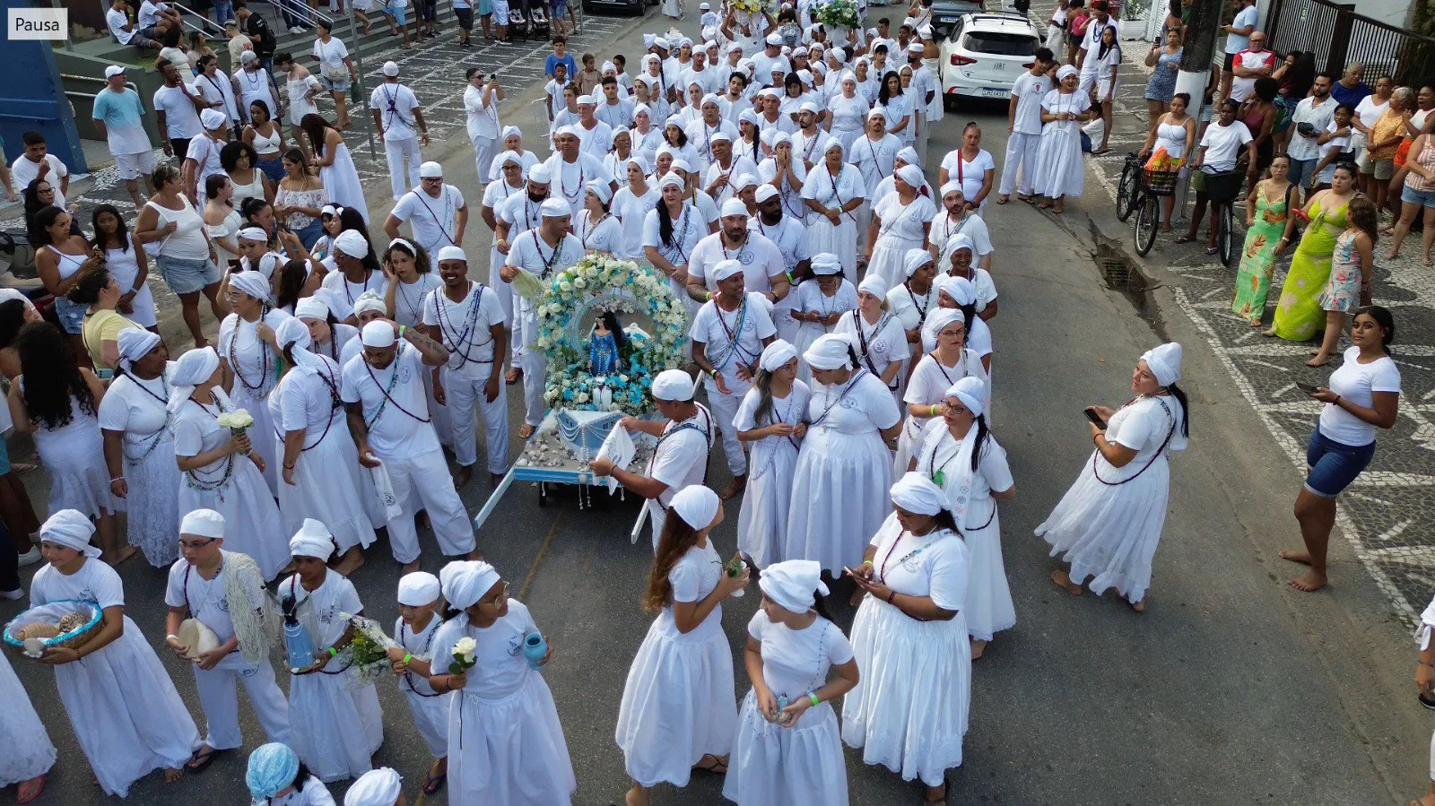Festa de Iemanjá em Guarujá (SP), mais um ano, sem estátua fixa na orla da Enseada