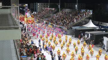 Carnaval consciente: falsa abolição e racismo estrutural é tema em Santos