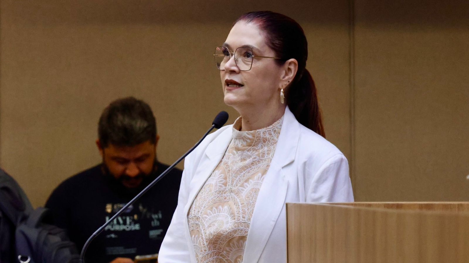 Alerta de vereadora santista tem pouca atenção dos deputados da região