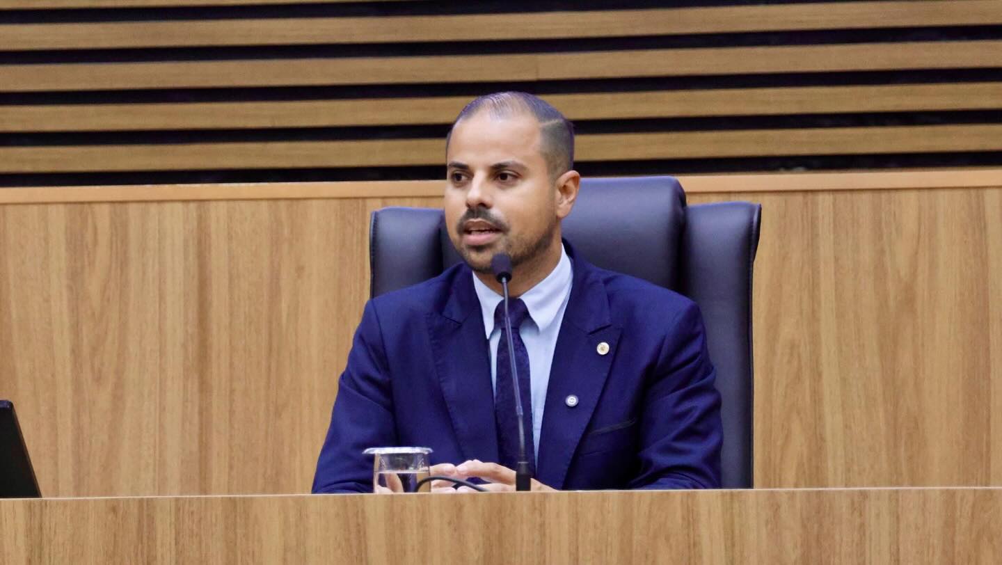 Escolas de Santos estão 'negligenciadas' e põem em risco crianças, denuncia vereador