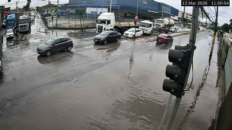 Prefeitura promete fim das enchentes na entrada de Santos até 2028