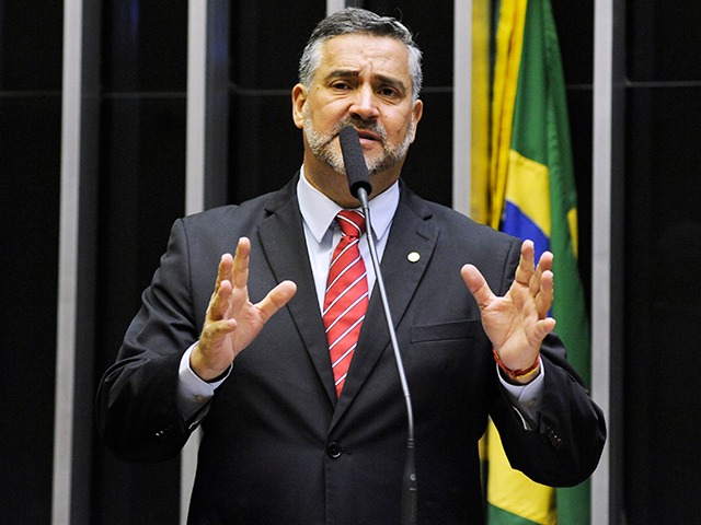 Câmara dos Deputados: projeto visa fechar brechas e eliminar privilégios