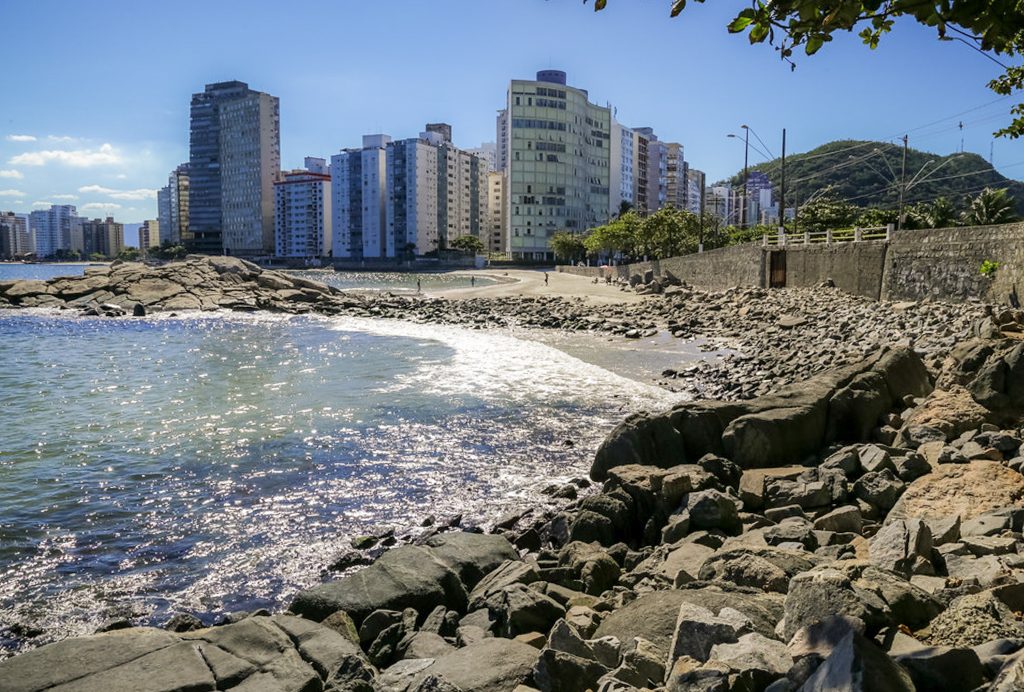 São Vicente (SP) terá de adotar medidas contra erosão em praias